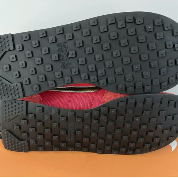 Nike Waffle Trainer 2 - K2 Basecamp Himalayas — US 10.5 Red & Gold — BRAND NEW - Picture 5 of 11